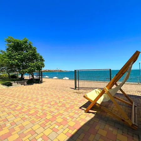 мидия на първа линия - Midia First Line *