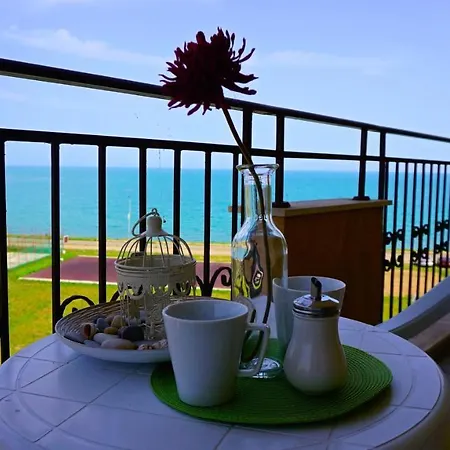 мидия на първа линия - Midia First Line