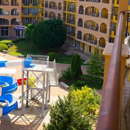 мидия на първа линия - Midia First Line Lejlighed Aheloy