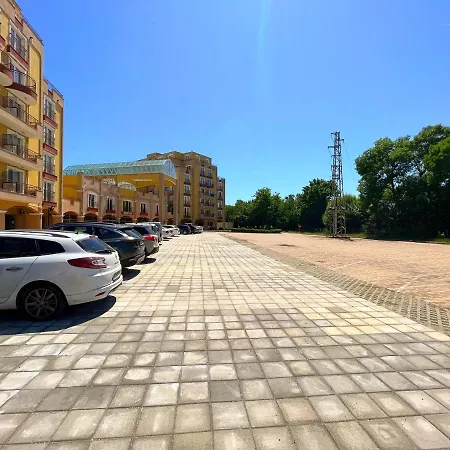 мидия на първа линия - Midia First Line Appartement