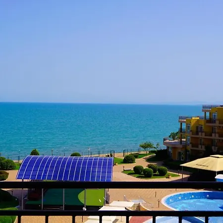 мидия на първа линия - Midia First Line Apartament *