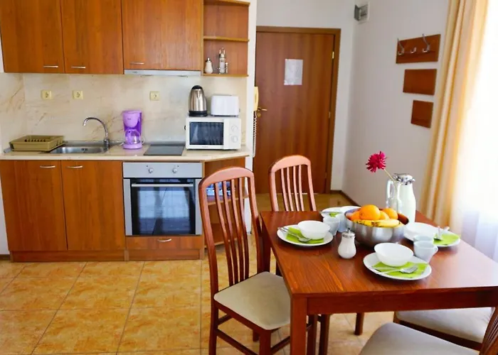 мидия на първа линия - Midia First Line Aheloy